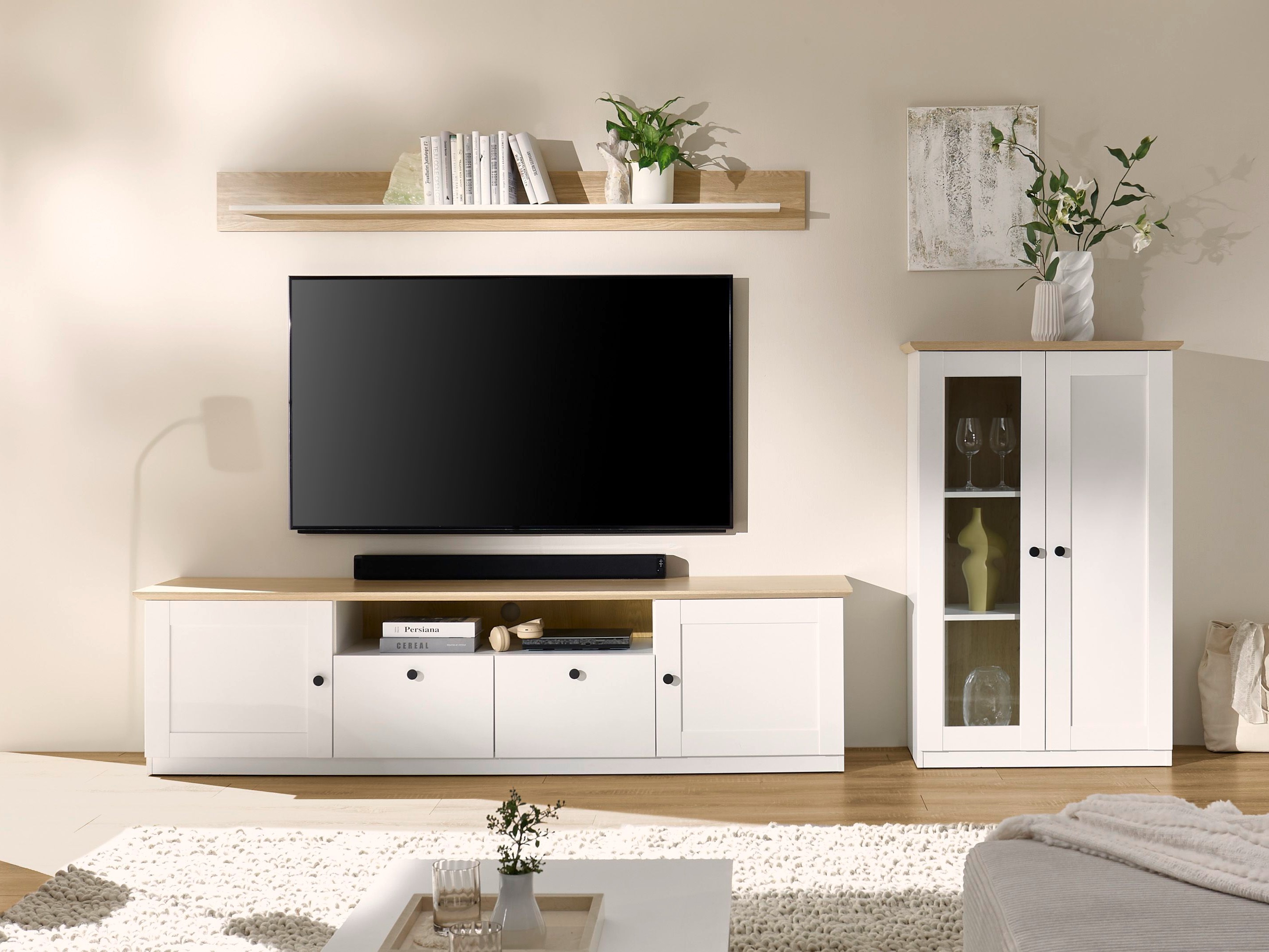 Colección de muebles Tivteu