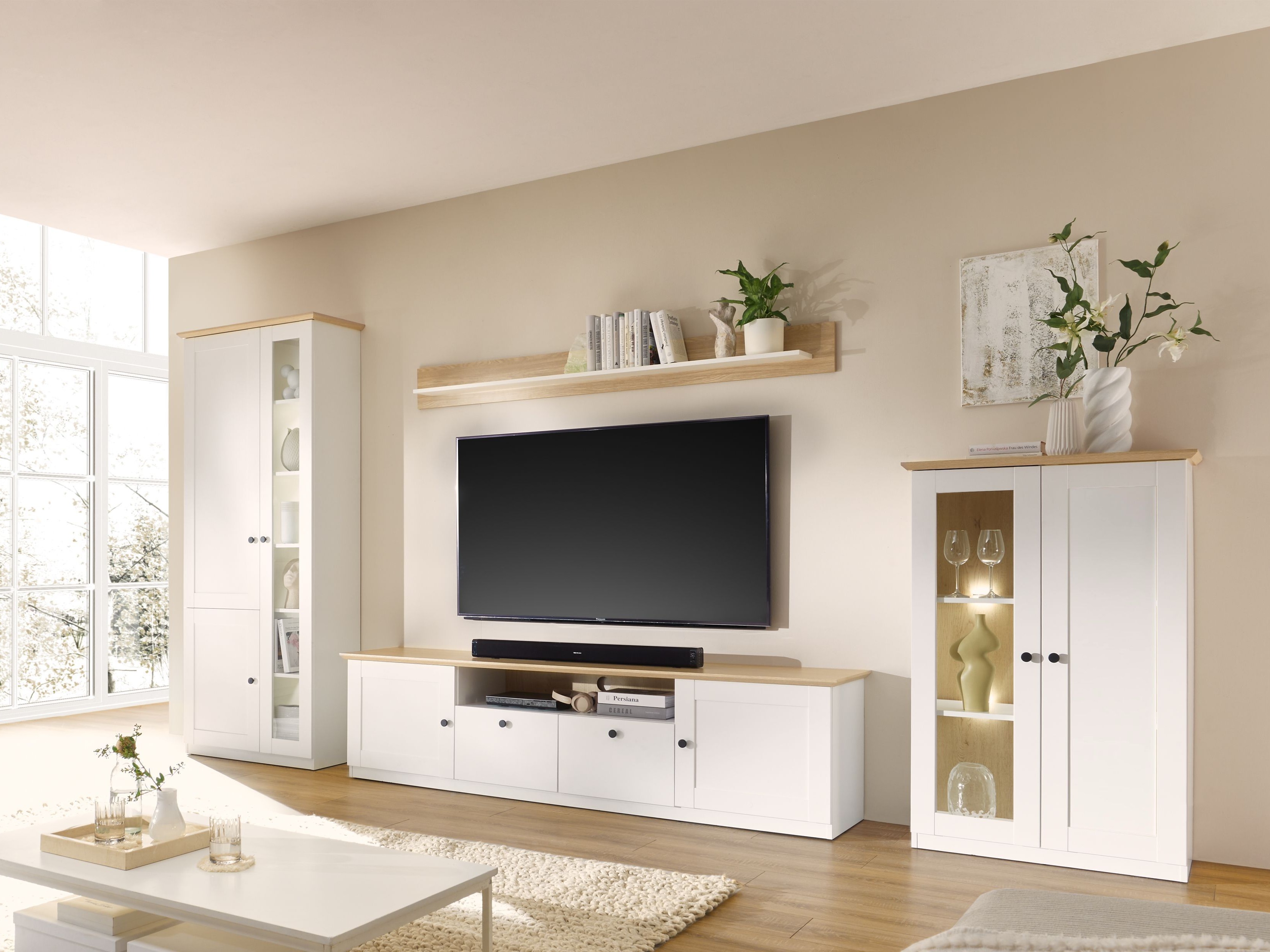 Colección de muebles Tivteu