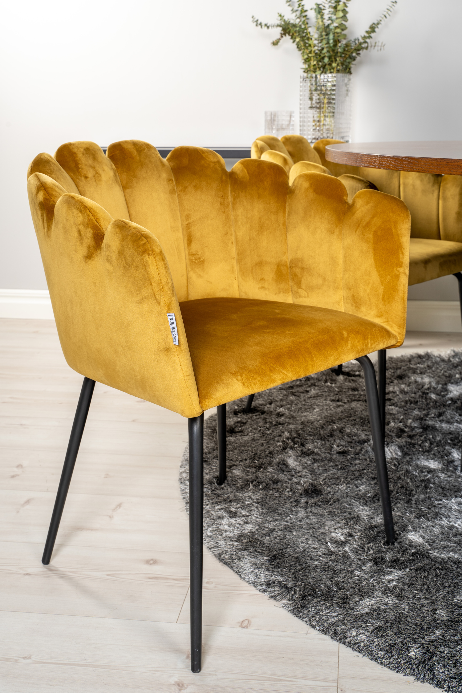 Conjunto de mesas y sillas para comedor Dallas 311 (Amarillo + Negro)