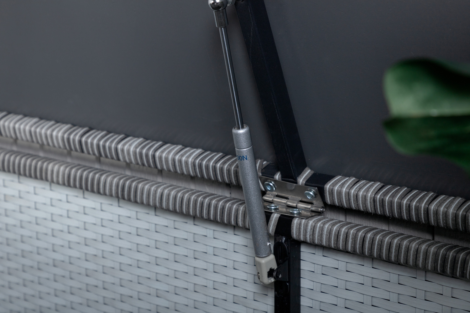 Caja de almacenamiento para exterior Dallas 1065 (Gris)