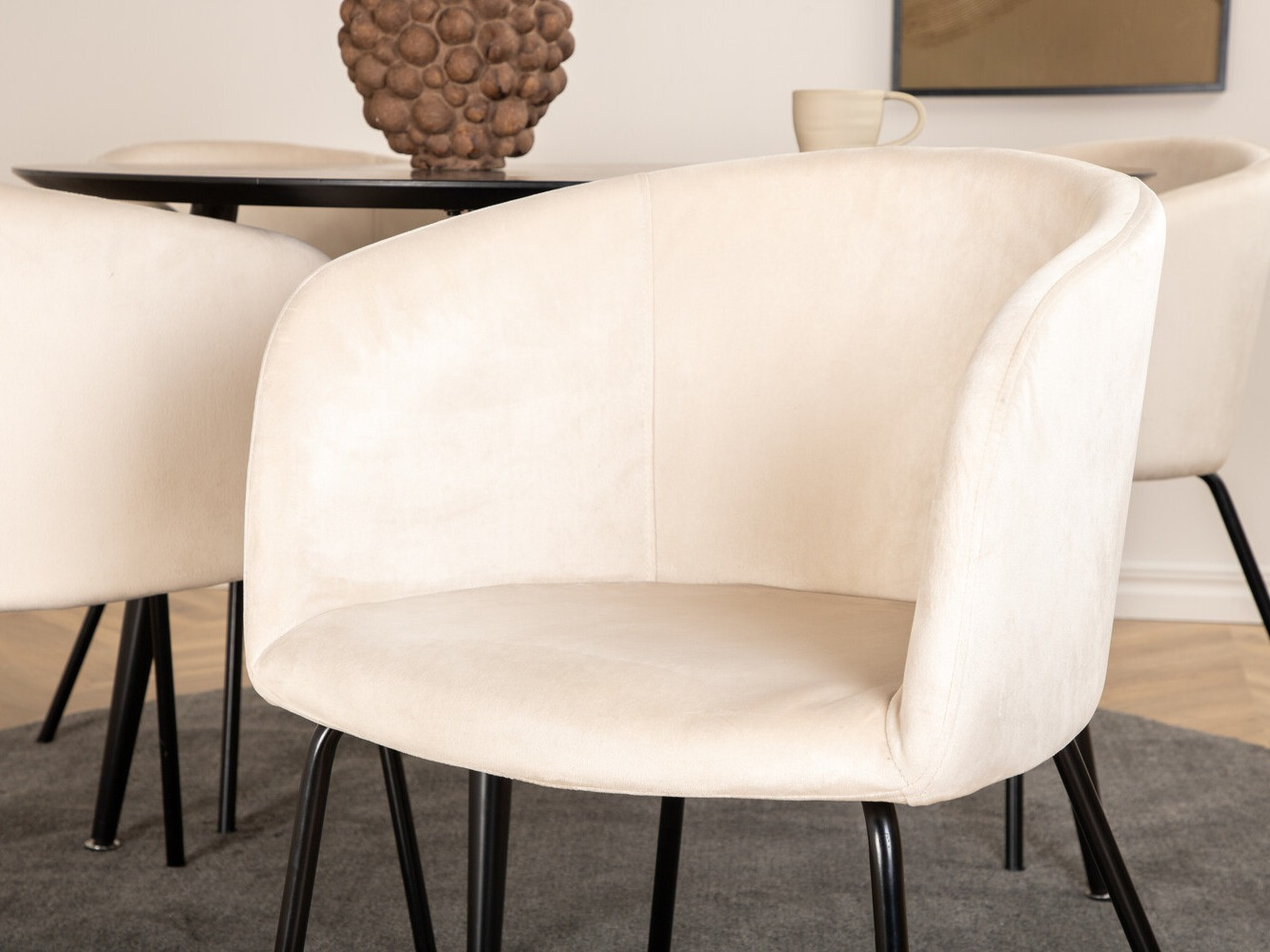 Conjunto de mesas y sillas para comedor Dallas 2539 (Beige + Negro)