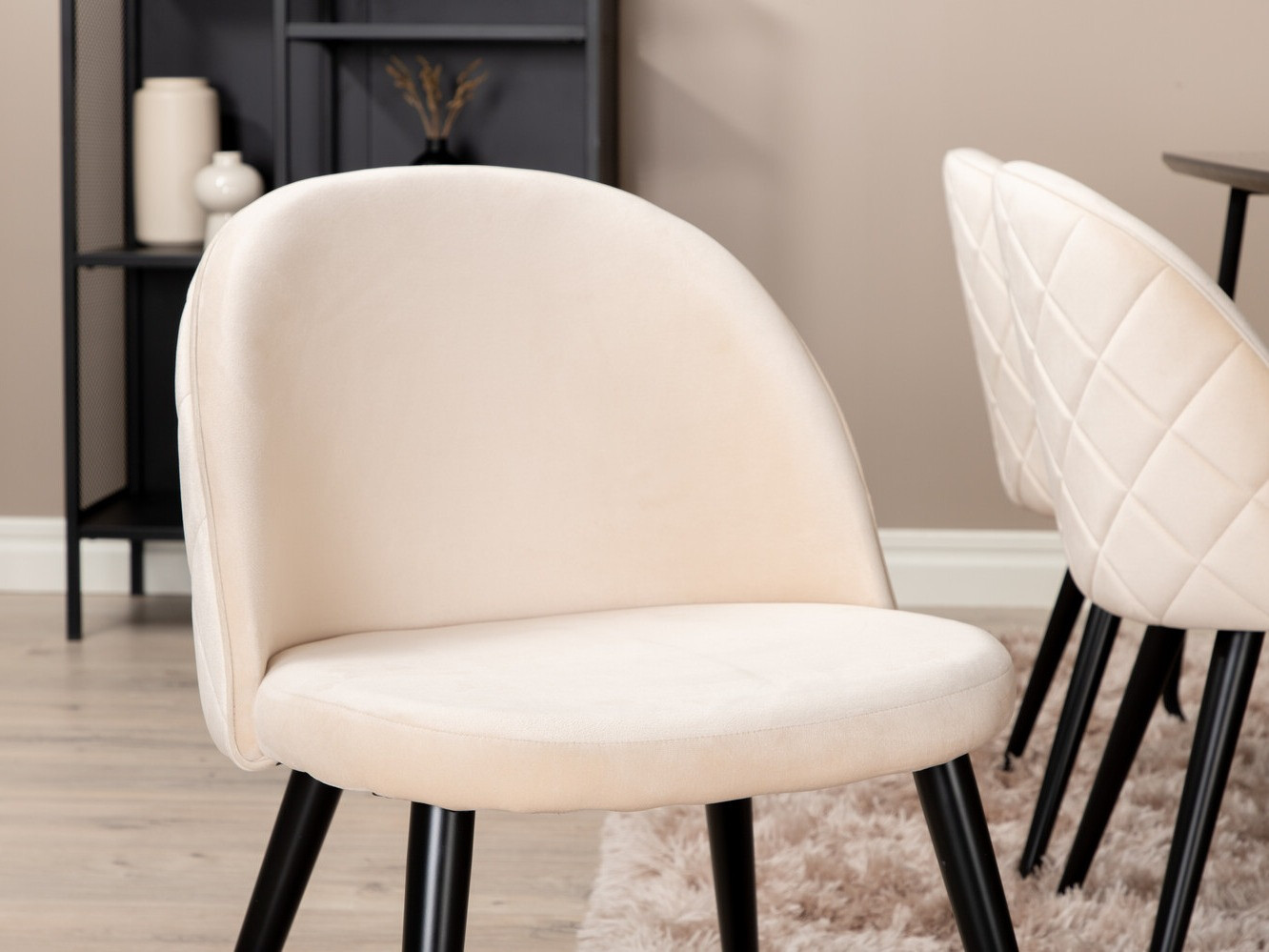 Conjunto de comedor Dallas 2723 (Beige + Negro)