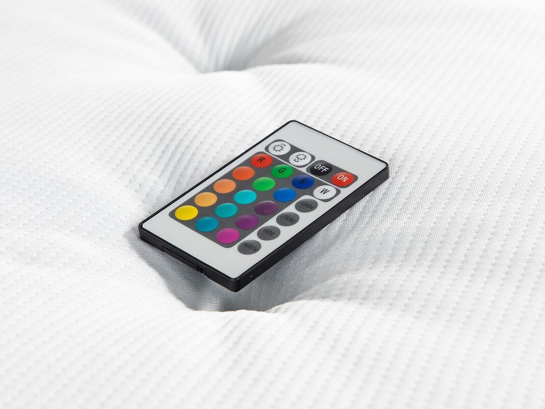 Cama continental Seattle 132 (Monolith 04)