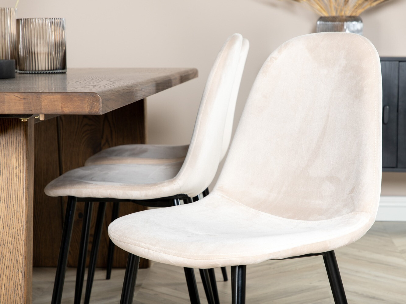 Conjunto de mesas y sillas para comedor Dallas 1868 (Negro + Beige)