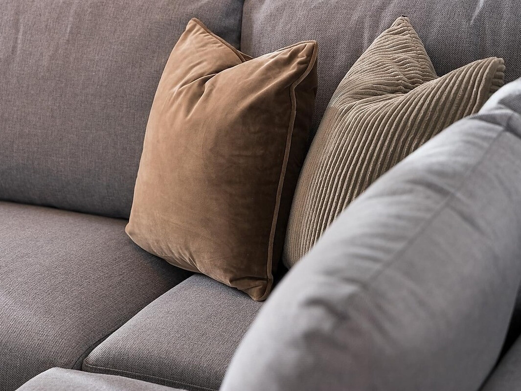 Sofá rinconero Scandinavian Choice Catmori 105 (Inari 91)