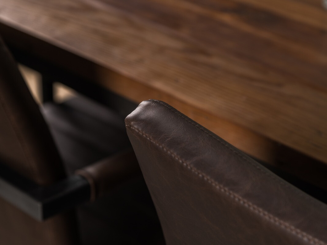 Conjunto de comedor Manor House 205 (Marrón)