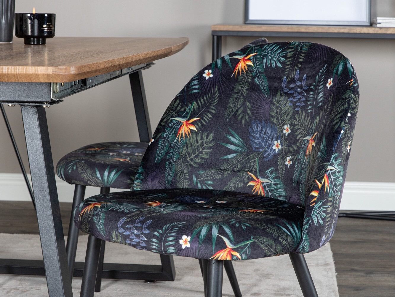 Conjunto de mesas y sillas para comedor Dallas 335 (Patrón floral + Negro)