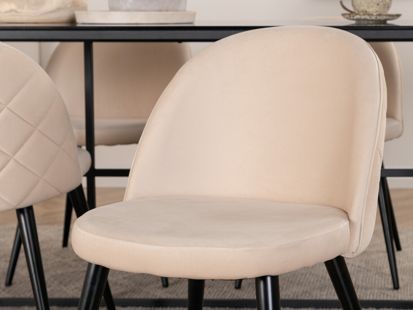 Conjunto de mesas y sillas para comedor Dallas 2633 (Beige + Negro)