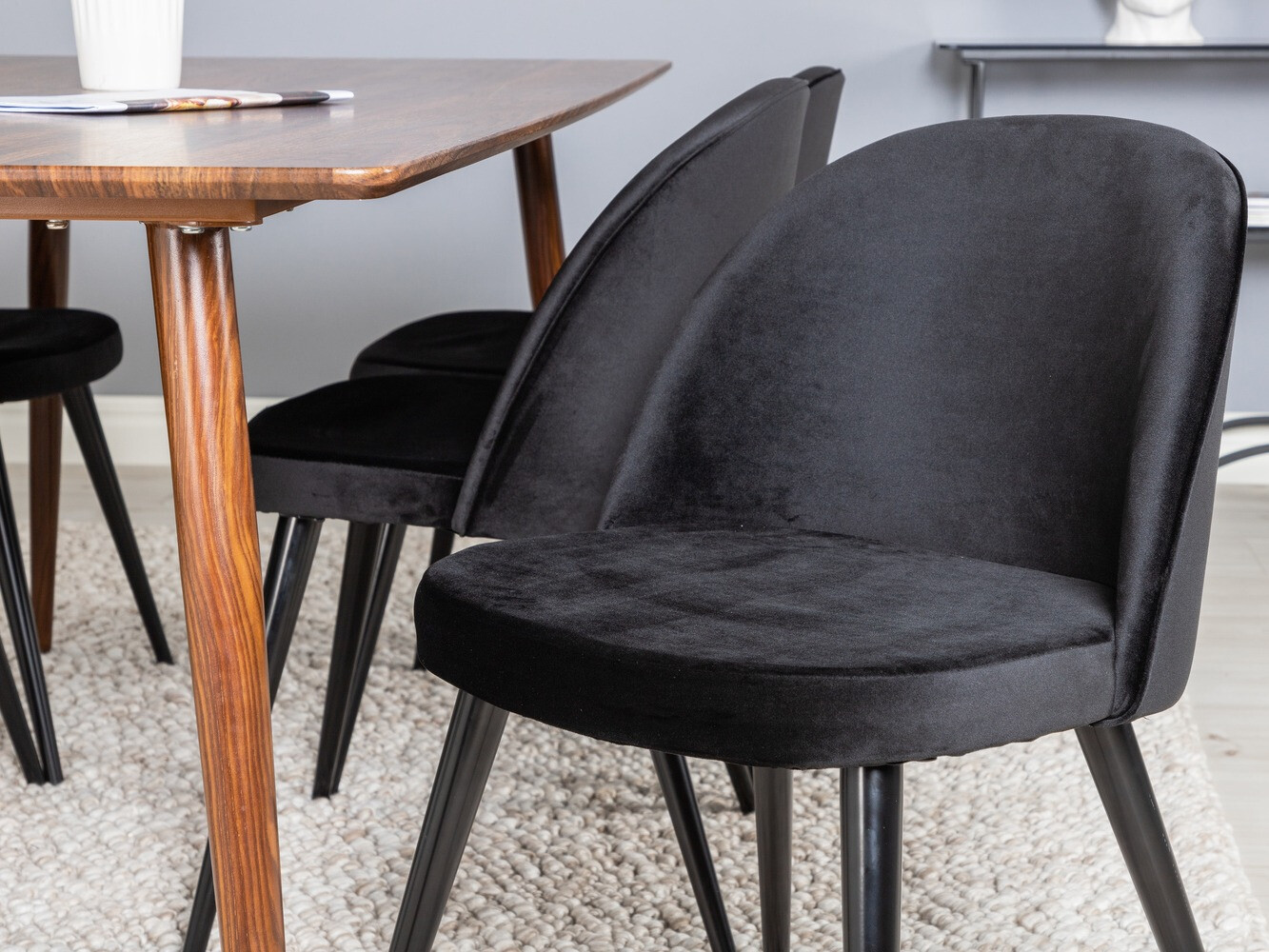 Conjunto de mesas y sillas para comedor Dallas 1883