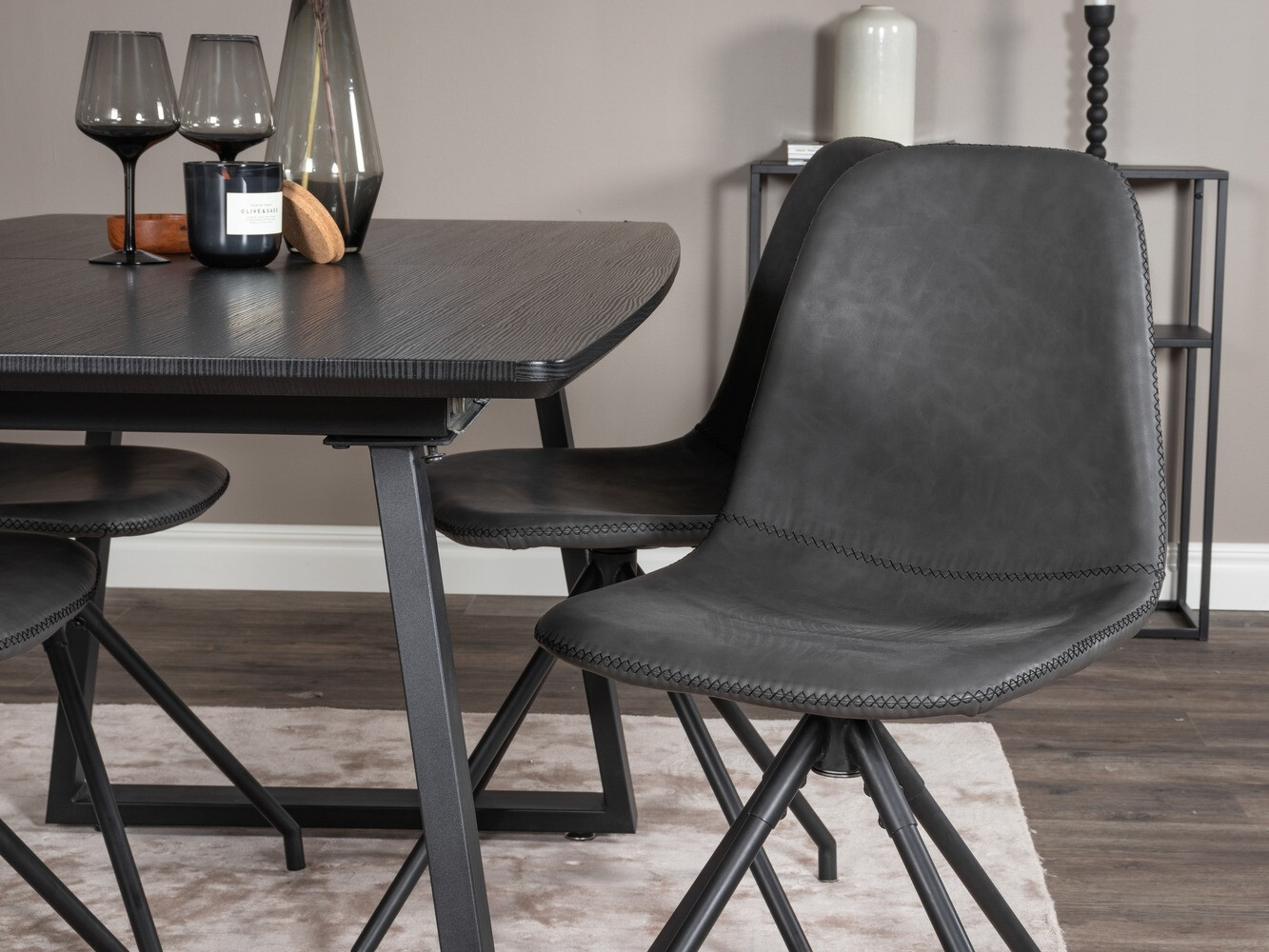 Conjunto de mesas y sillas para comedor Dallas 2004