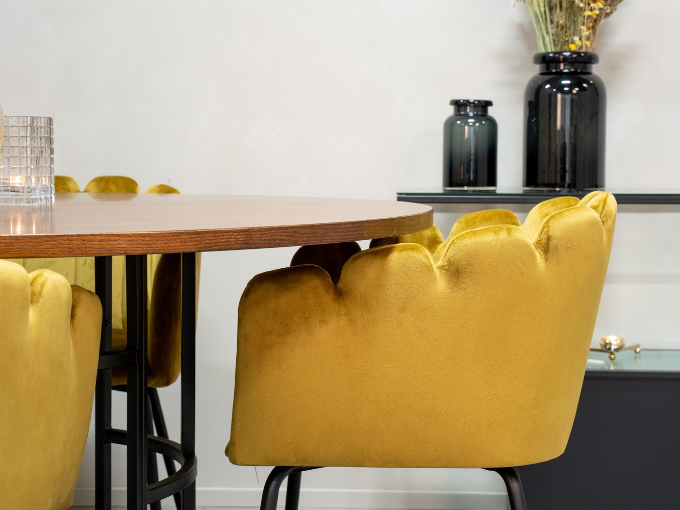 Conjunto de mesas y sillas para comedor Dallas 310 (Amarillo + Negro)