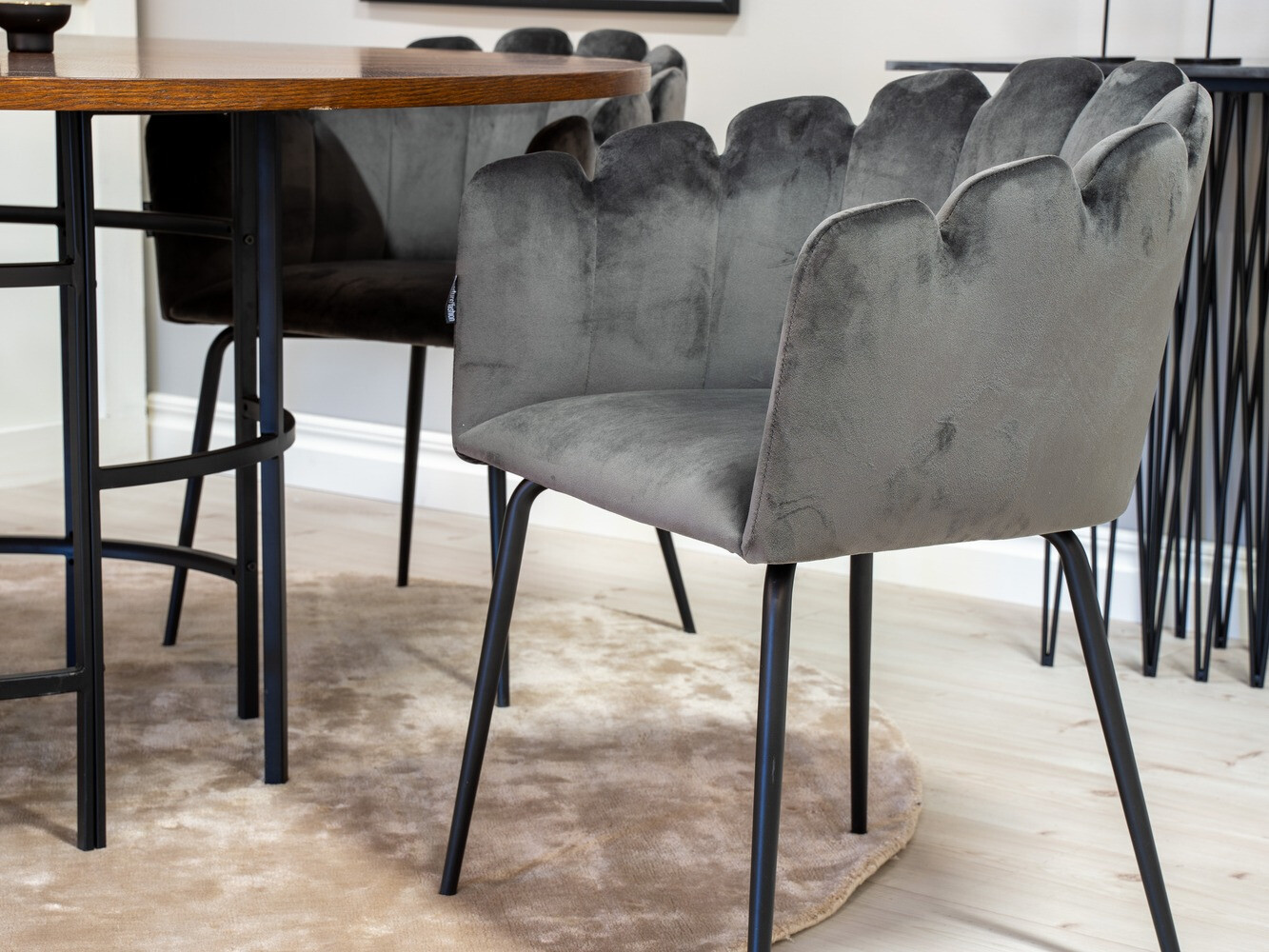 Conjunto de mesas y sillas para comedor Dallas 310 (Gris + Negro)