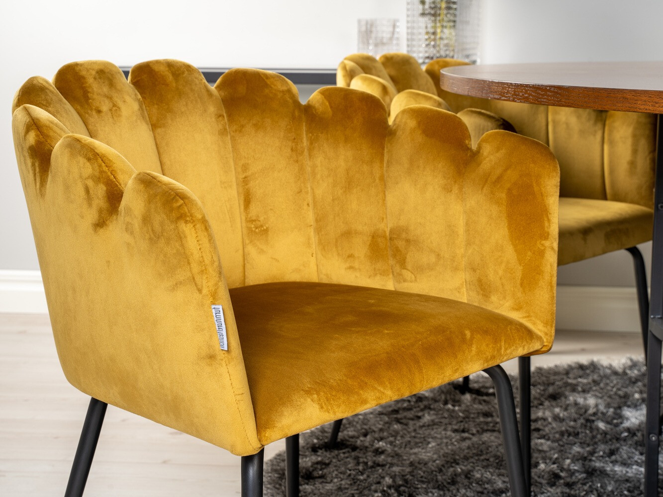 Conjunto de mesas y sillas para comedor Dallas 311 (Amarillo + Negro)