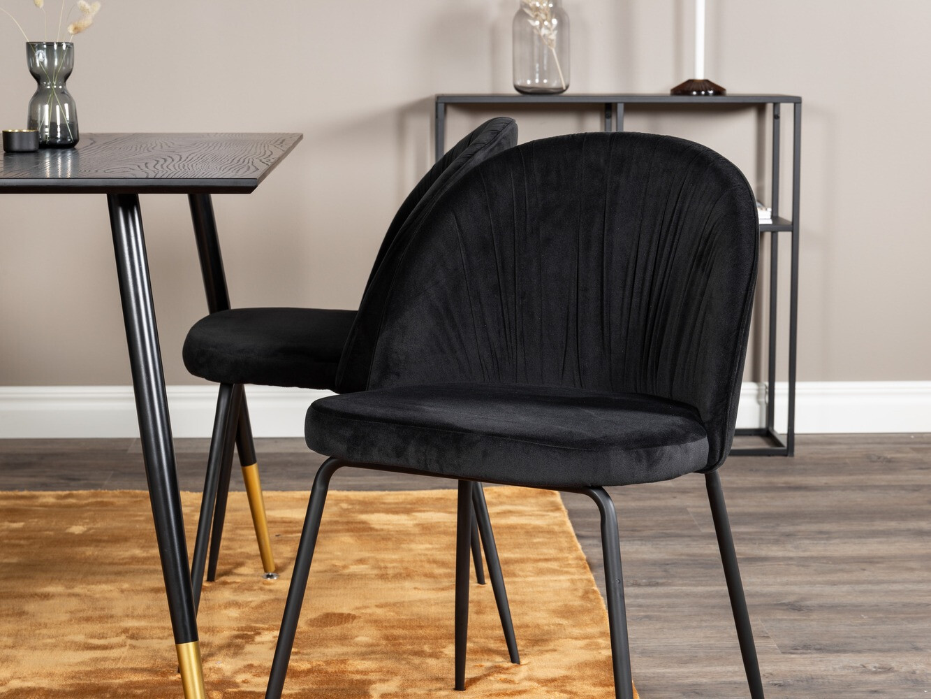 Conjunto de mesas y sillas para comedor Dallas 1888