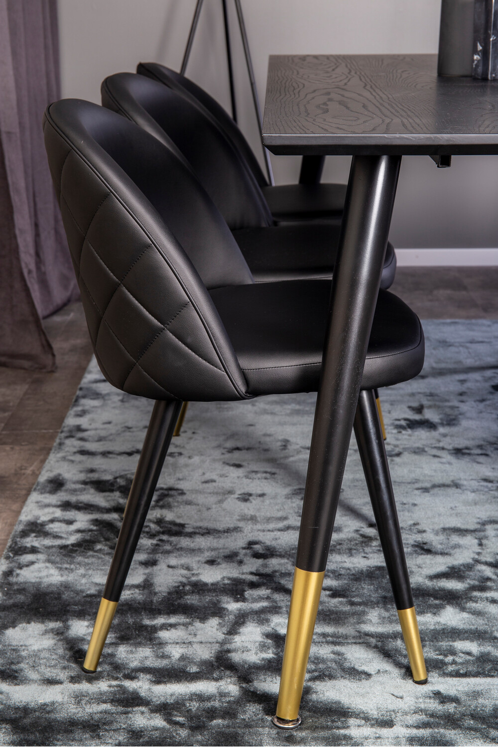 Conjunto de mesas y sillas para comedor Dallas 1909