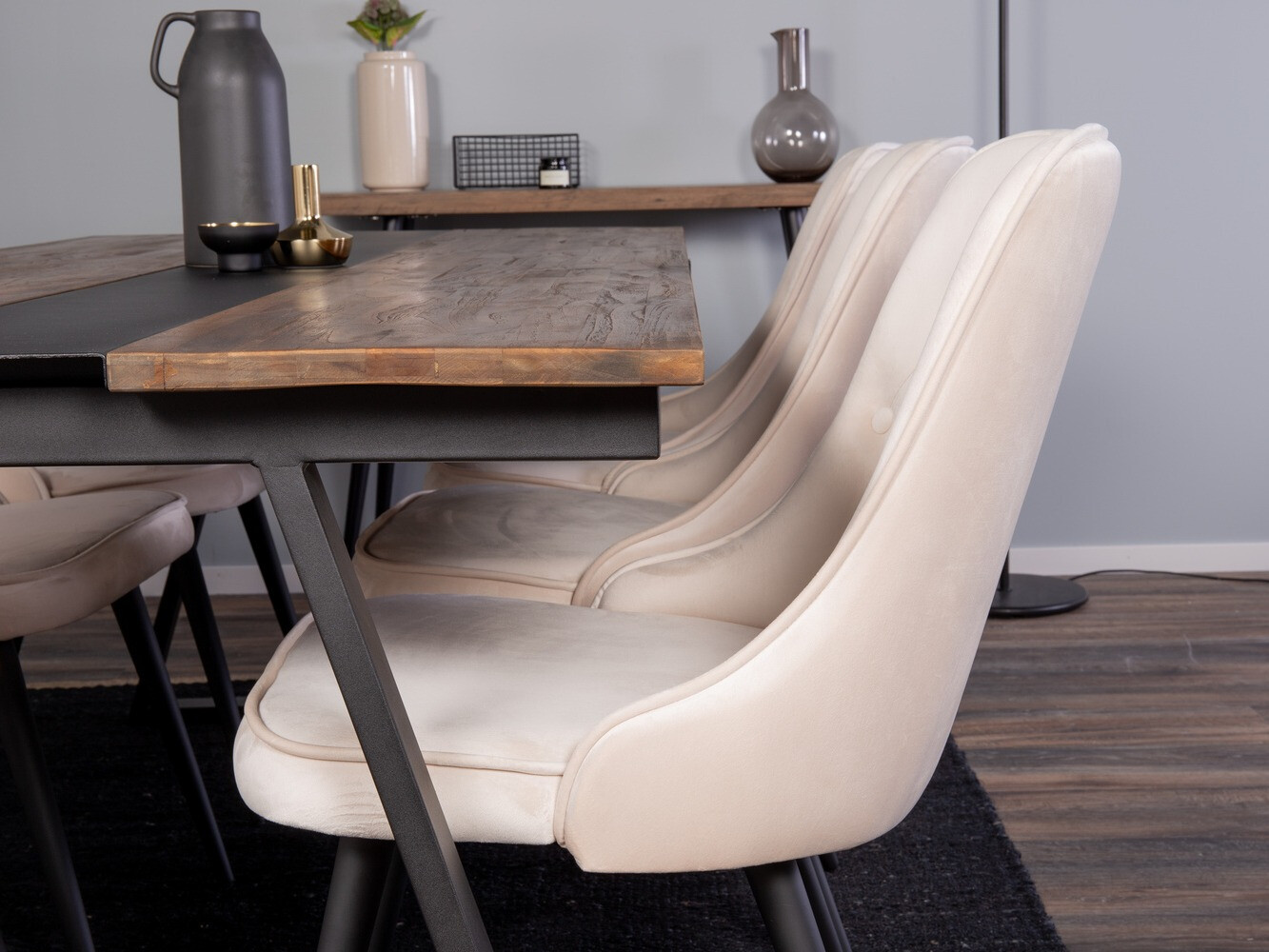 Conjunto de comedor Dallas 1934 (Negro + Beige)