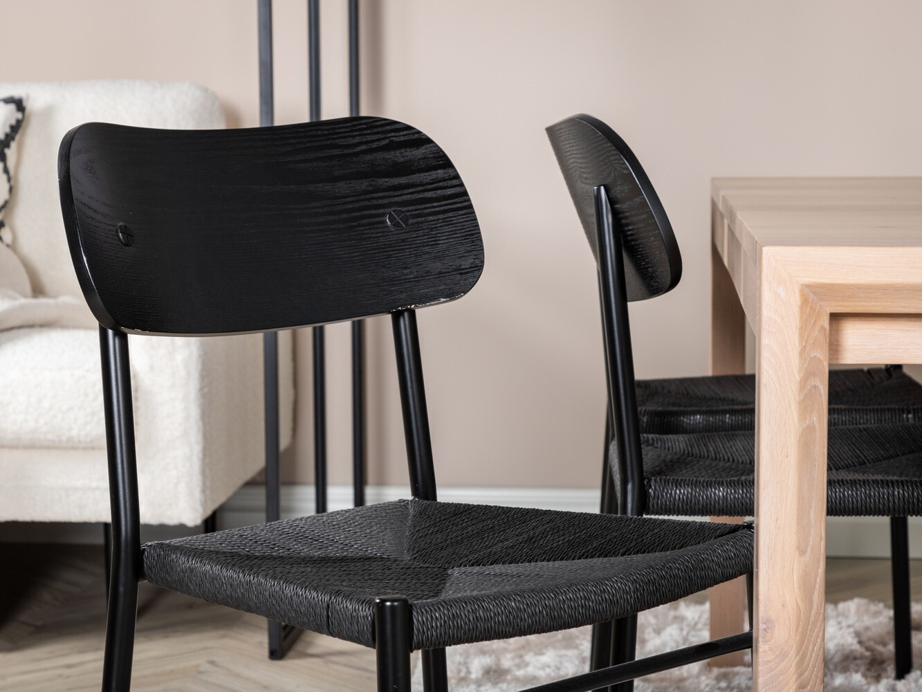 Conjunto de comedor Dallas 2021 (Negro + Luminoso madera)