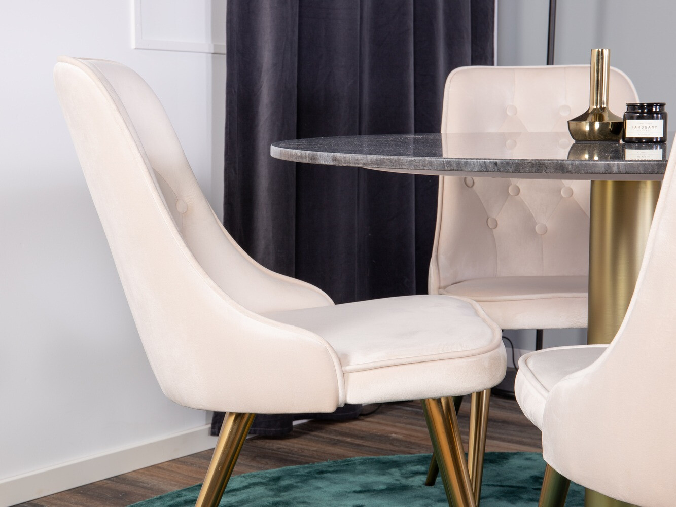 Conjunto de mesas y sillas para comedor Dallas 370 (Beige + Latón)