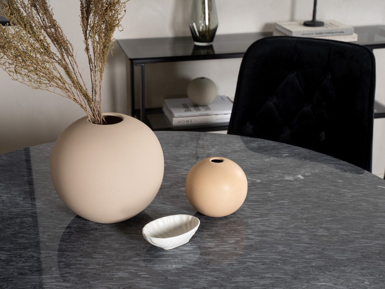 Conjunto de mesas y sillas para comedor Dallas 370 (Negro + Dorado)