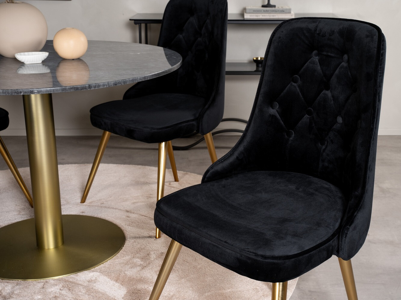 Conjunto de mesas y sillas para comedor Dallas 370 (Negro + Dorado)