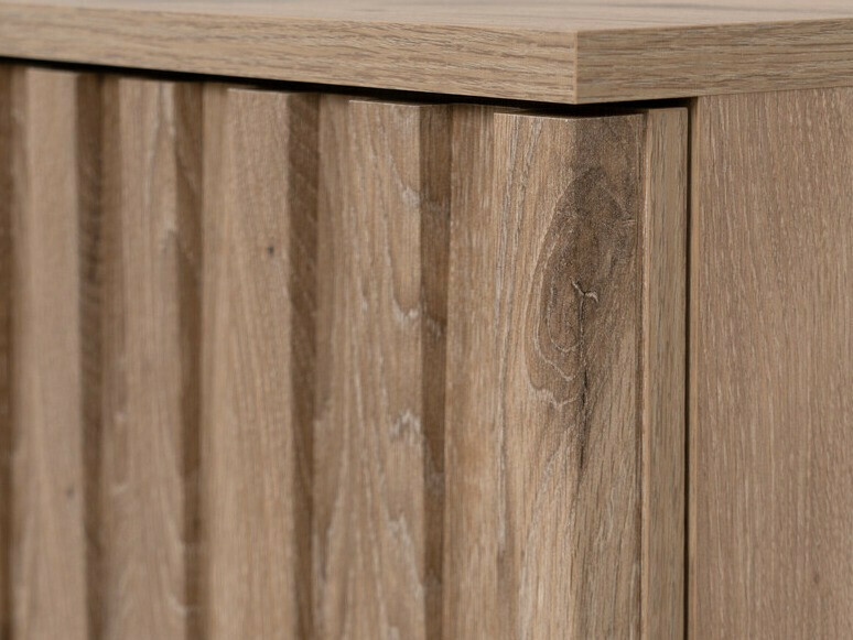 Cómoda Findlay T102