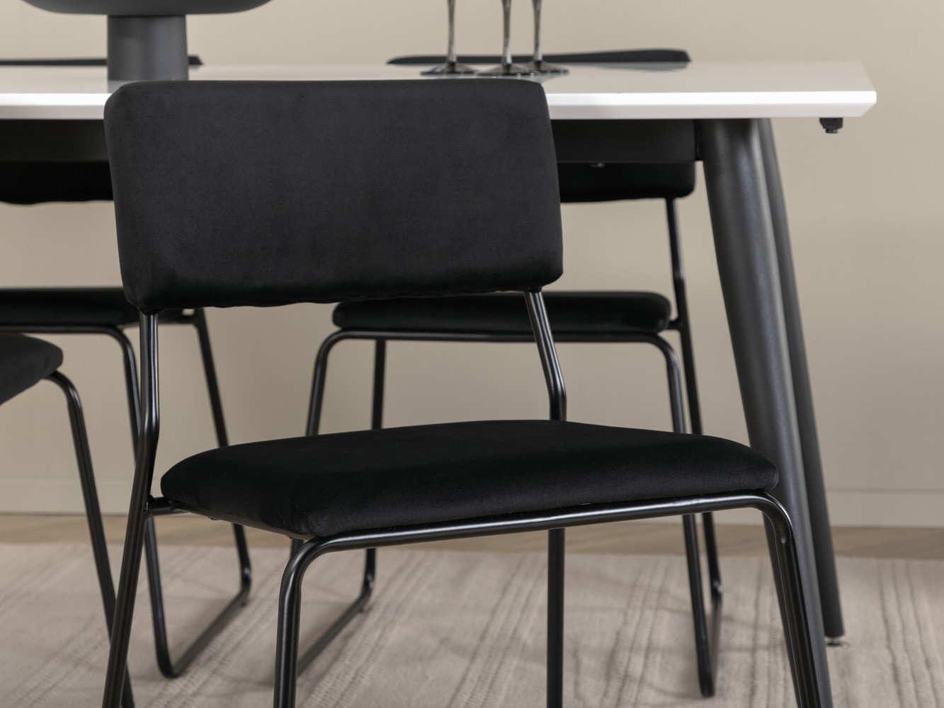 Conjunto de mesas y sillas para comedor Dallas 2736 (Negro)