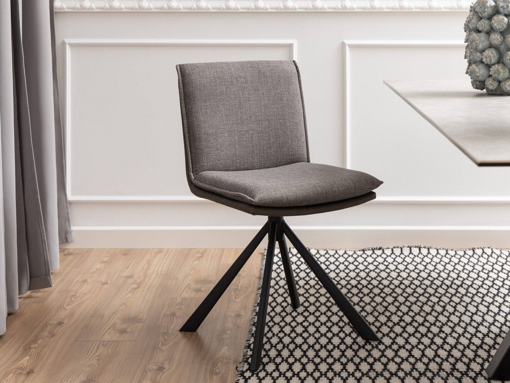 Silla Norsica 680 (Gris claro + Antracita + Negro)