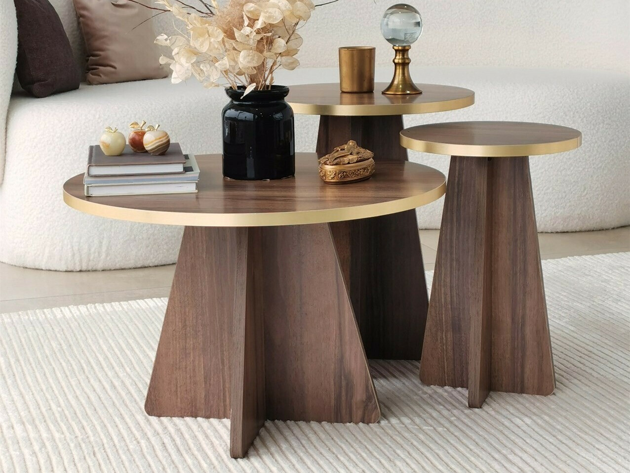 Conjunto de mesas auxiliares Kailua 1858 (Nogal + Dorado)