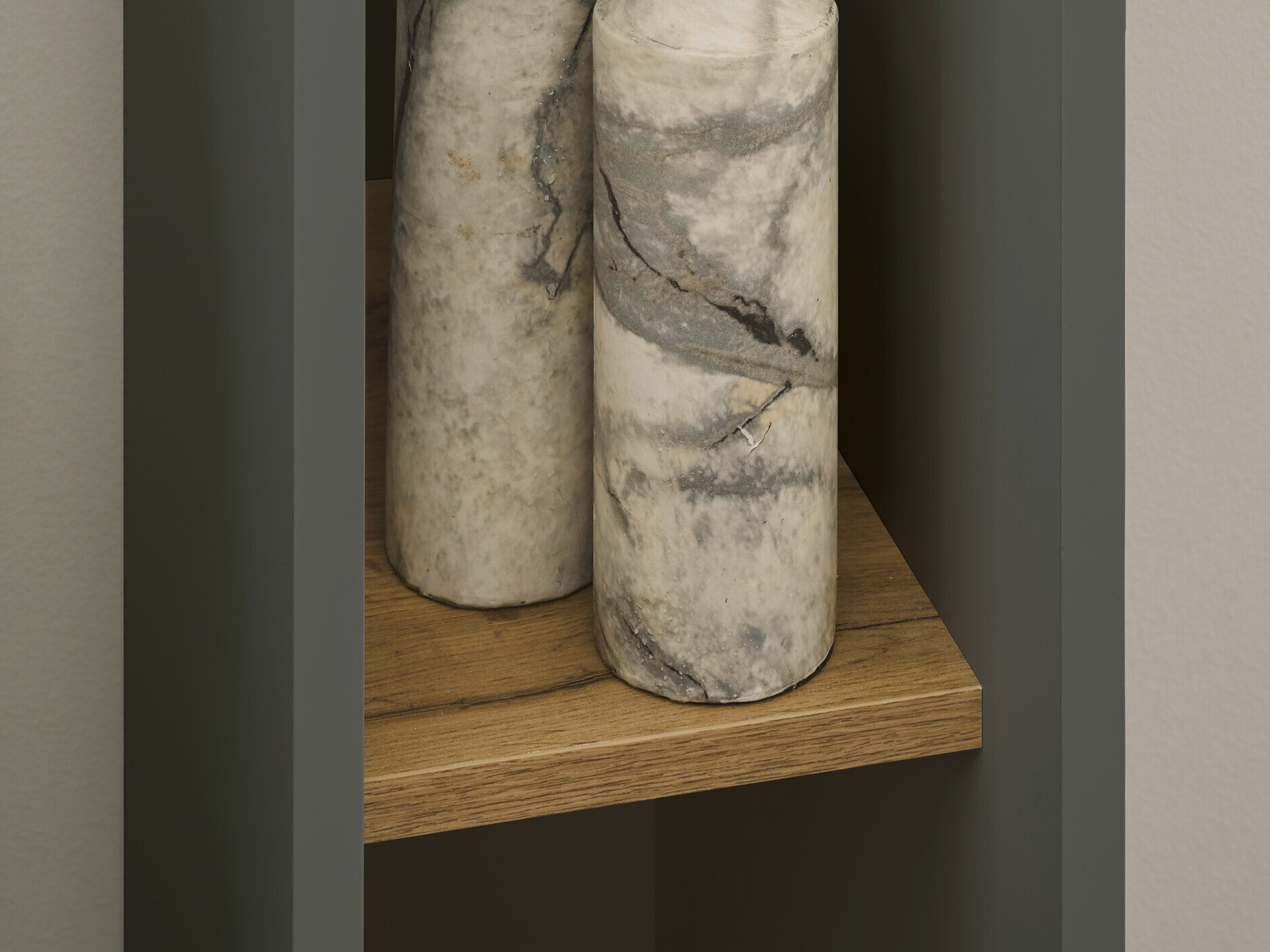 Estantería Elbsori 106 (Antracita + Roble wotan)