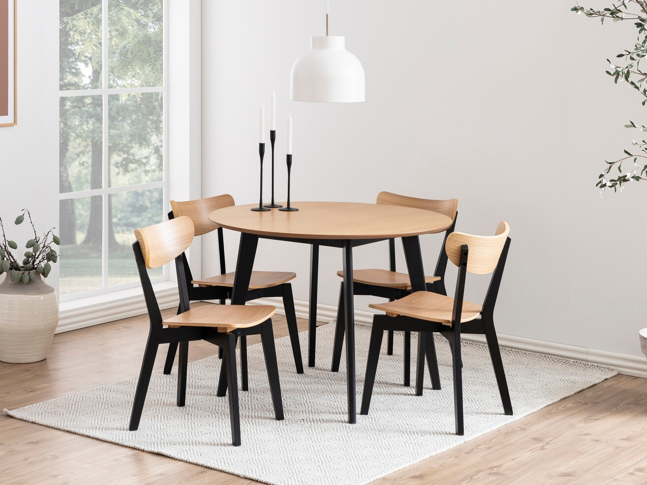 Conjunto de mesas y sillas para comedor Norsica 521