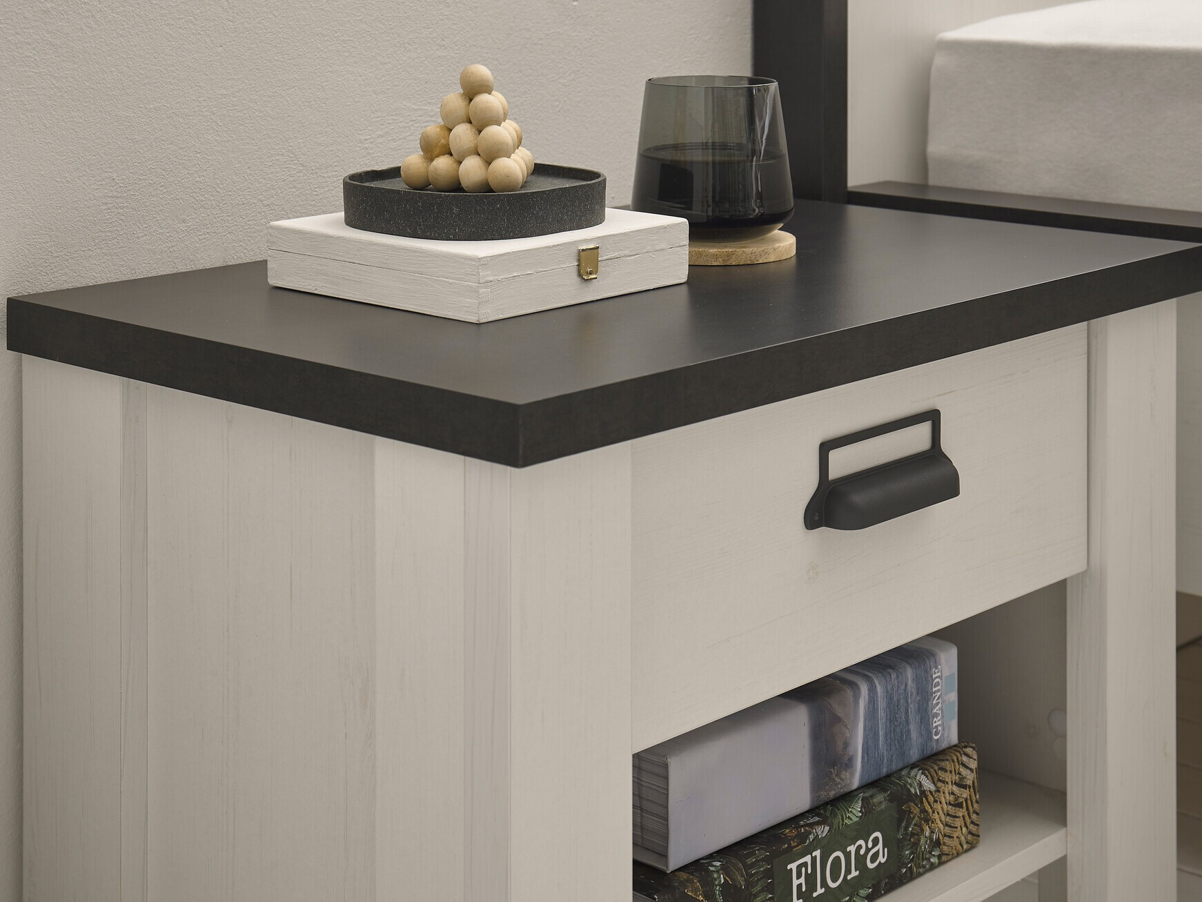 Mesilla de noche Cirtale 102 (Antracita + Pino blanqueado)