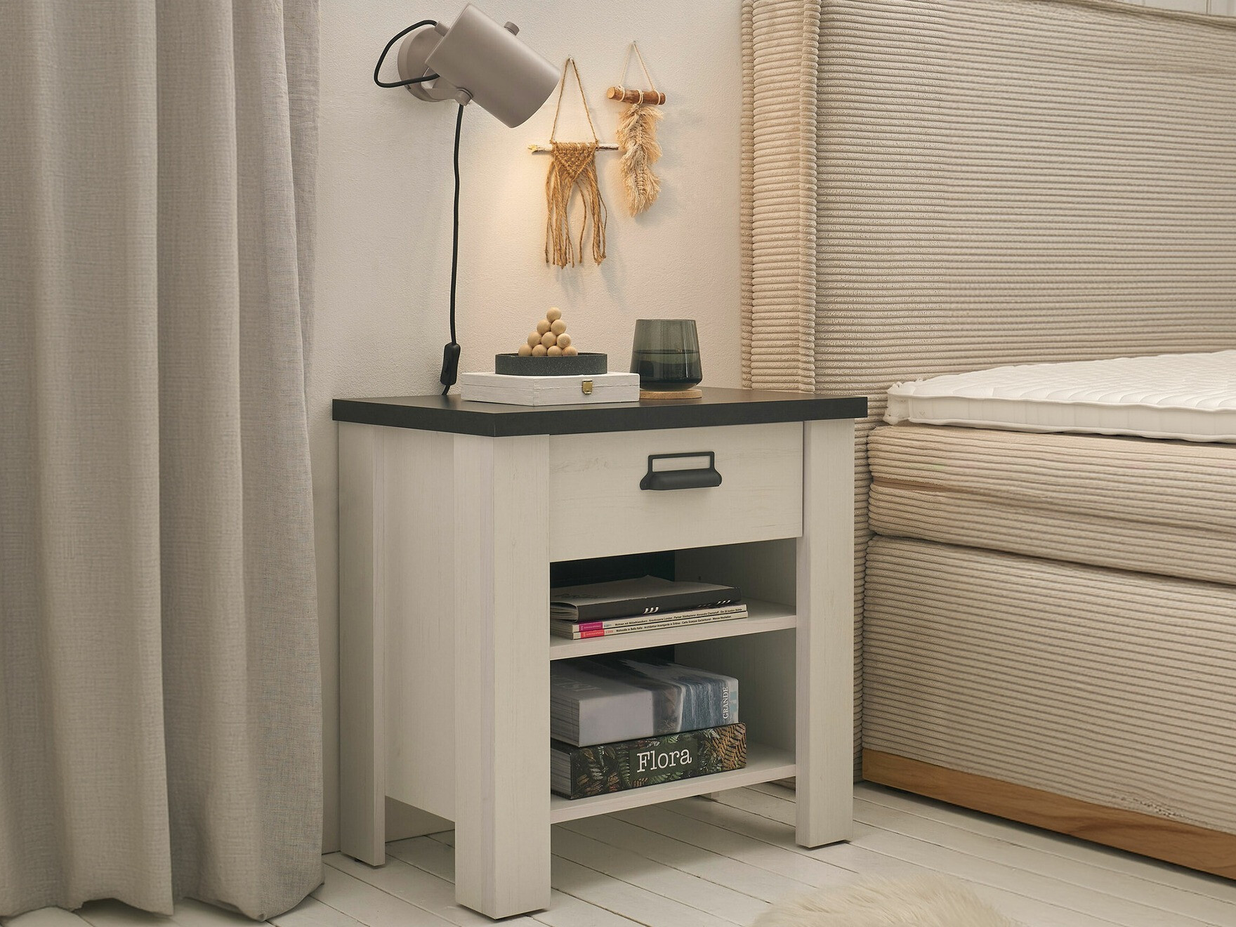 Mesilla de noche Cirtale 102 (Antracita + Pino blanqueado)