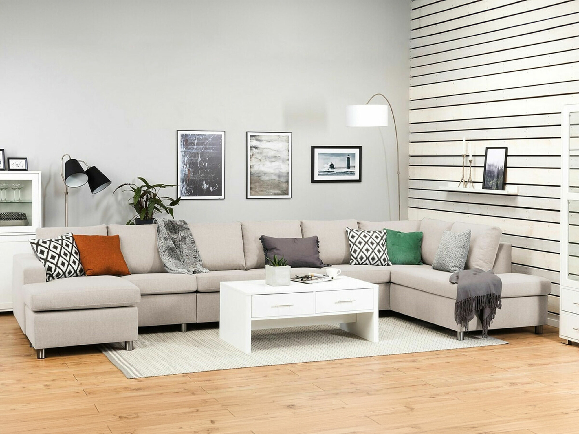 Sofá rinconero Scandinavian Choice Remavio 167 (Inari 22)