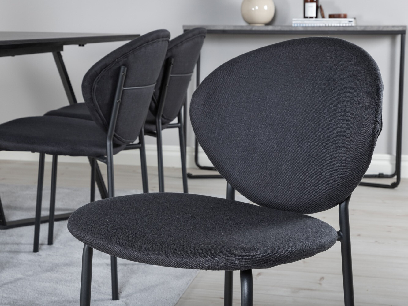 Conjunto de mesas y sillas para comedor Dallas 1970 (Negro)