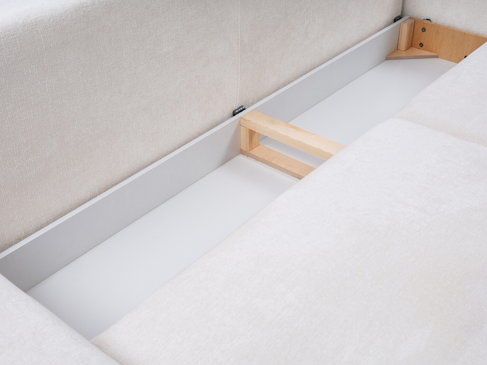 Sofá cama Kingston 142 (Perfect Harmony 01)