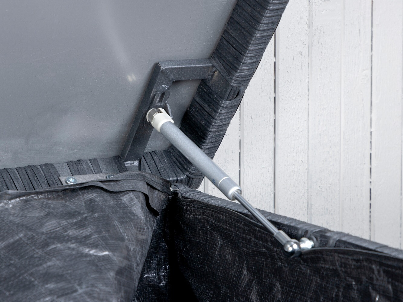 Caja de almacenamiento para exterior SP5578