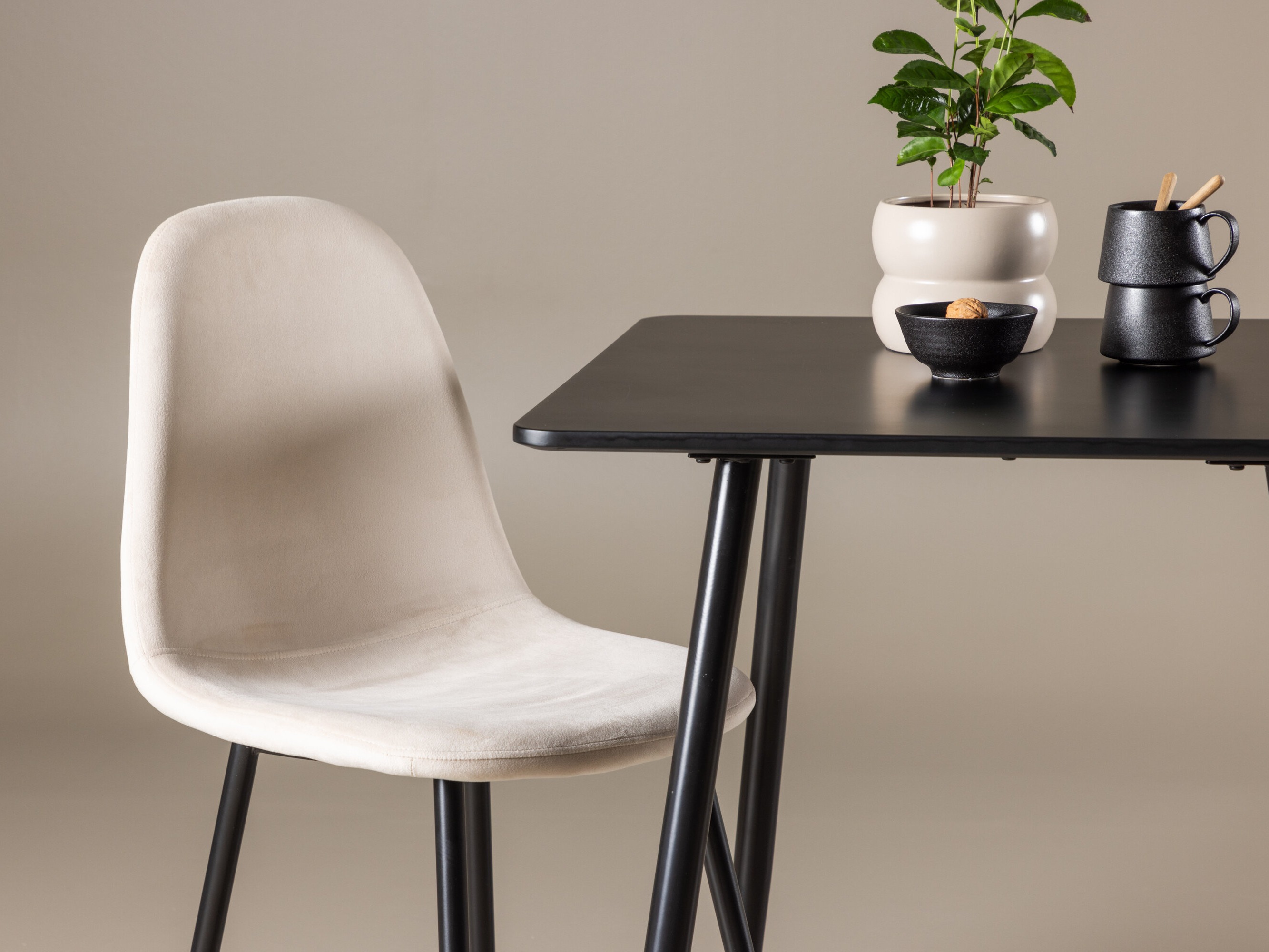 Conjunto de mesas y sillas para comedor Dallas 4909 (Beige + Negro)