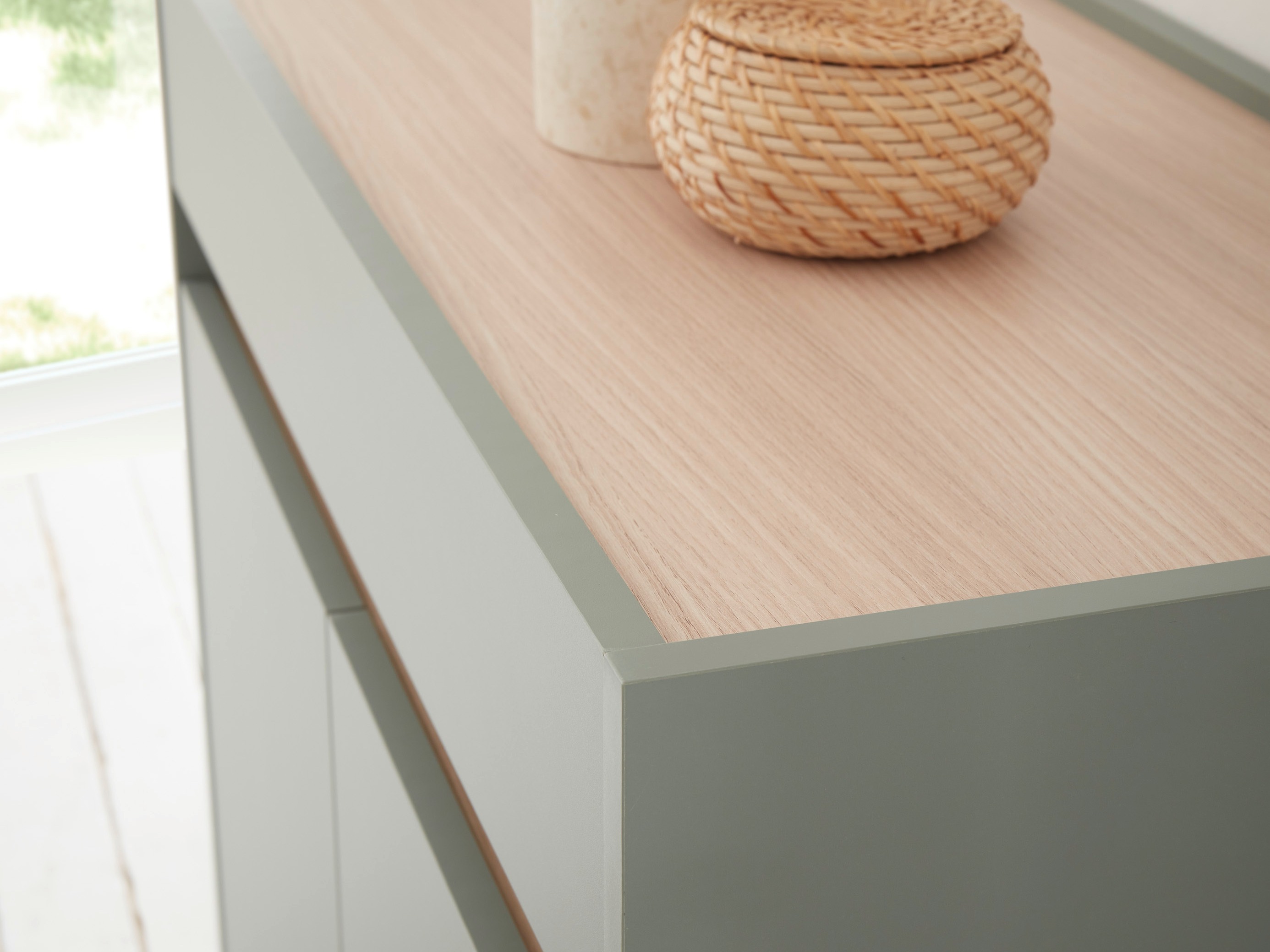 Cómoda Elbsori 110 (Verde + Roble)