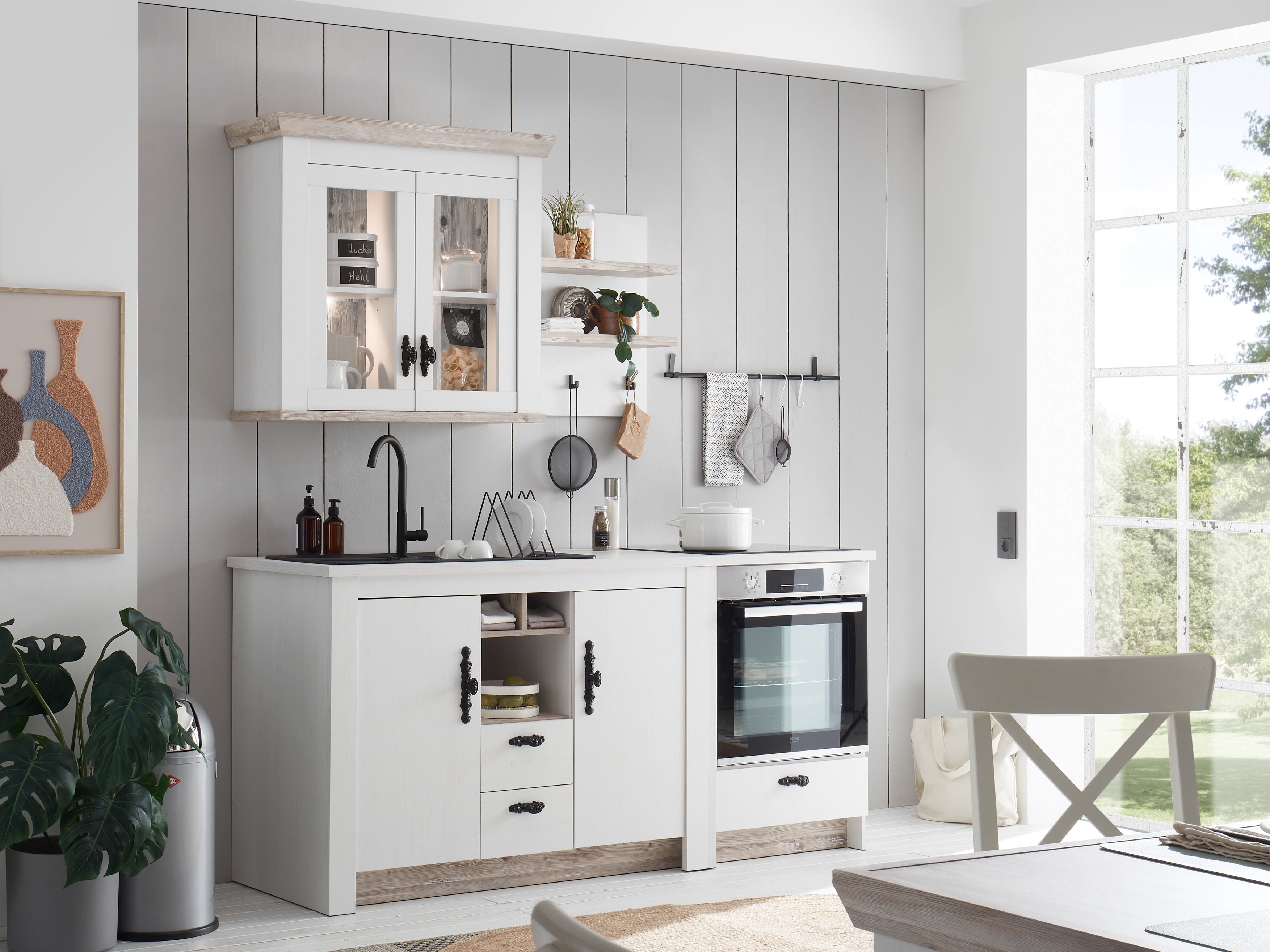 Mueble modular con cajón y puertas. Flora 100