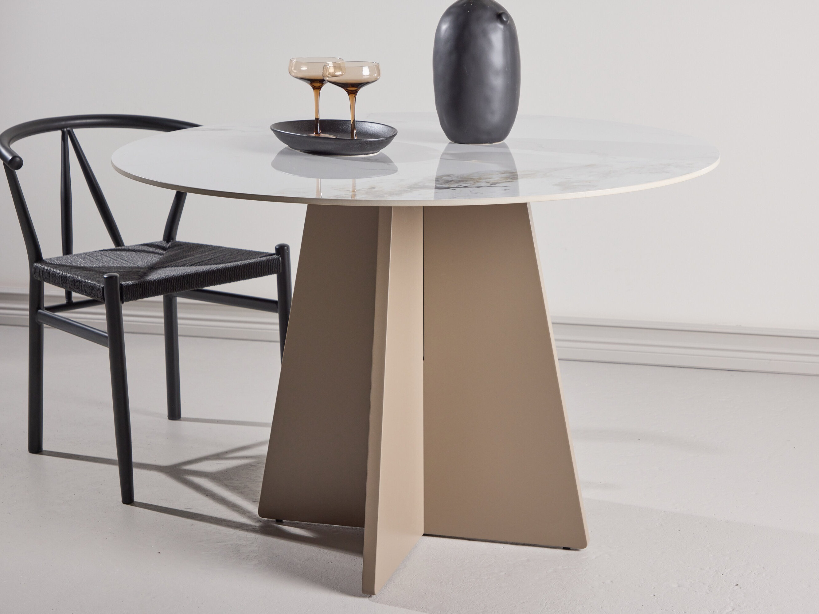 Mesa Dallas 4451 (Mármol blanco + Beige)