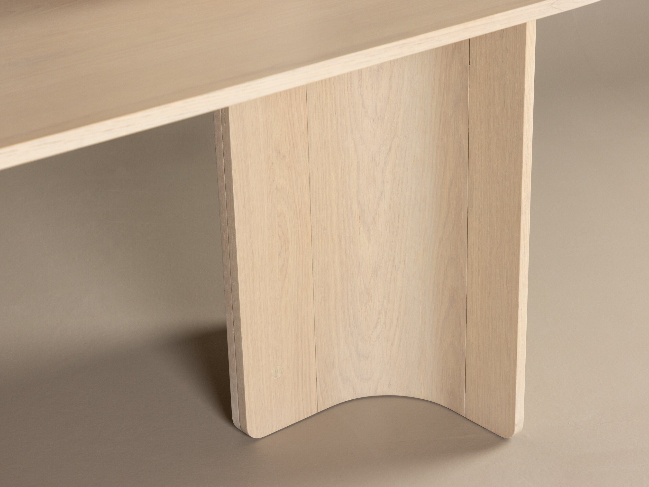 Mesa Dallas 5285 (Luminoso madera)