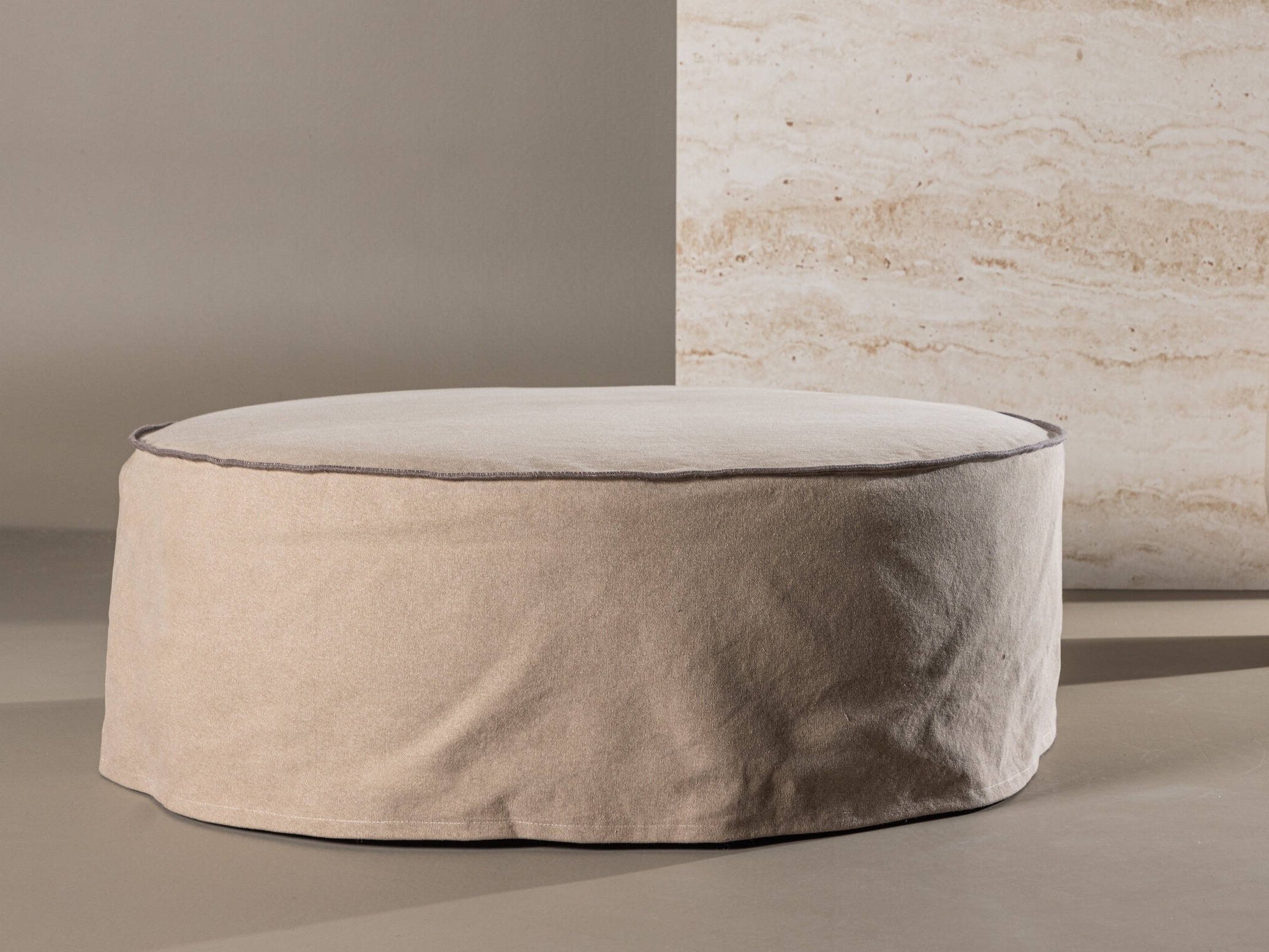 Banco tapizado Dallas 5006 (De color marrón claro)