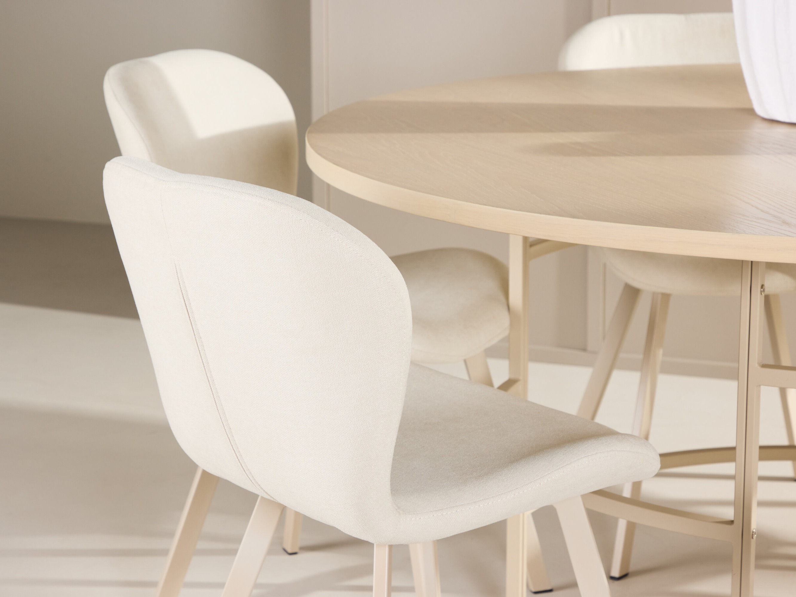 Conjunto de mesas y sillas para comedor Dallas 5022