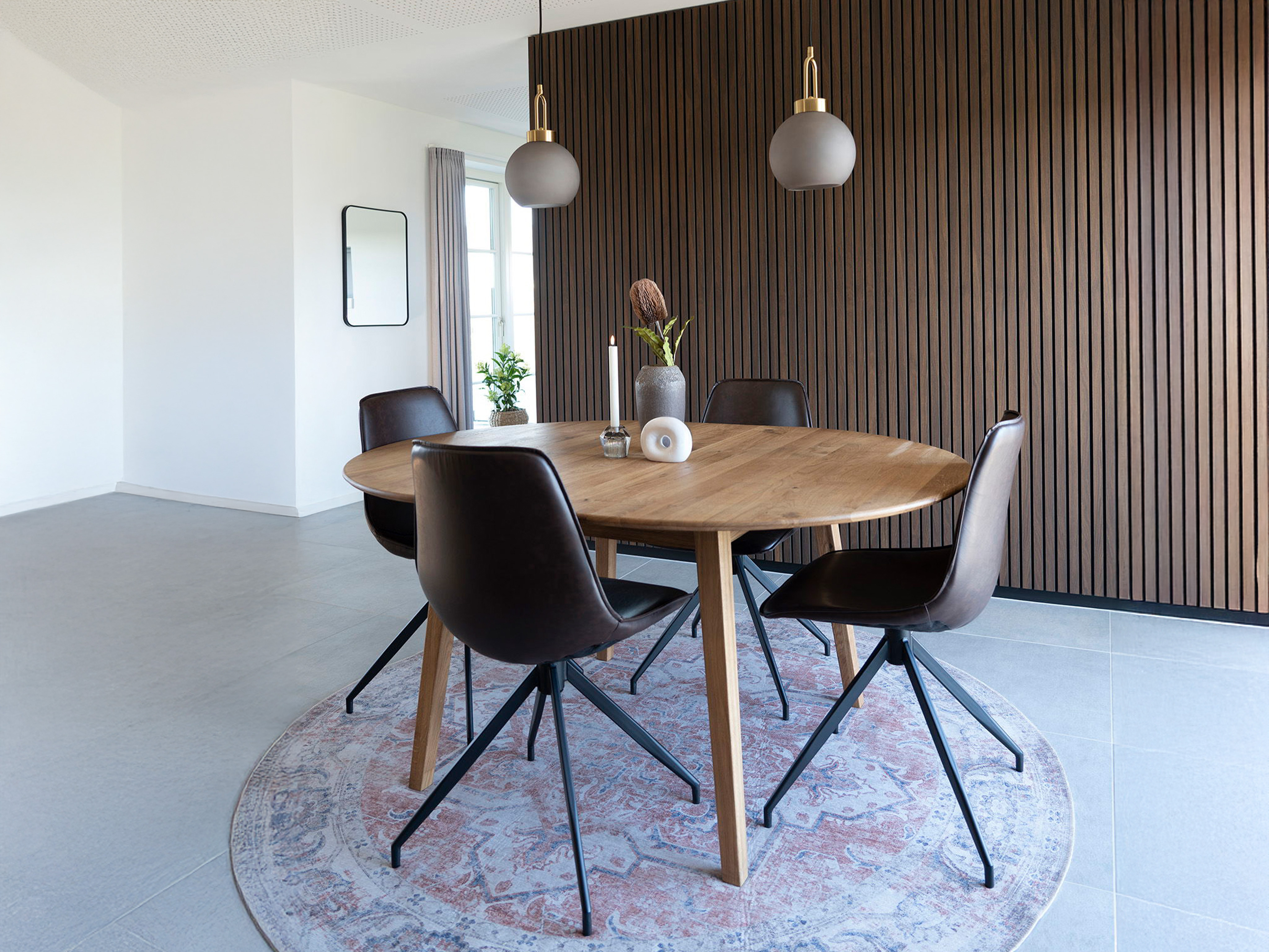 Mesa Brea 372 (Roble)
