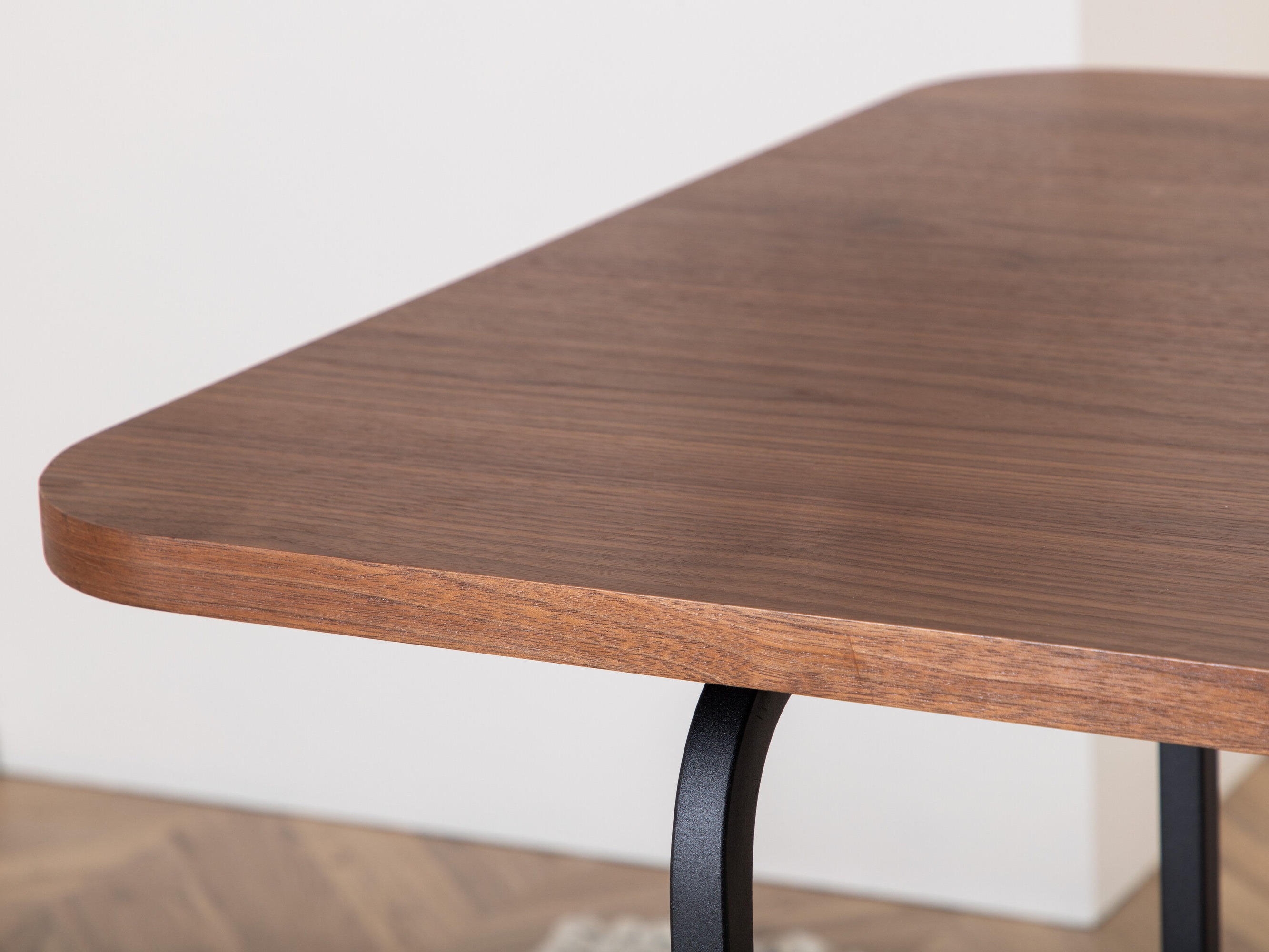 Mesa Dallas 1717 (Nuez + Negro)