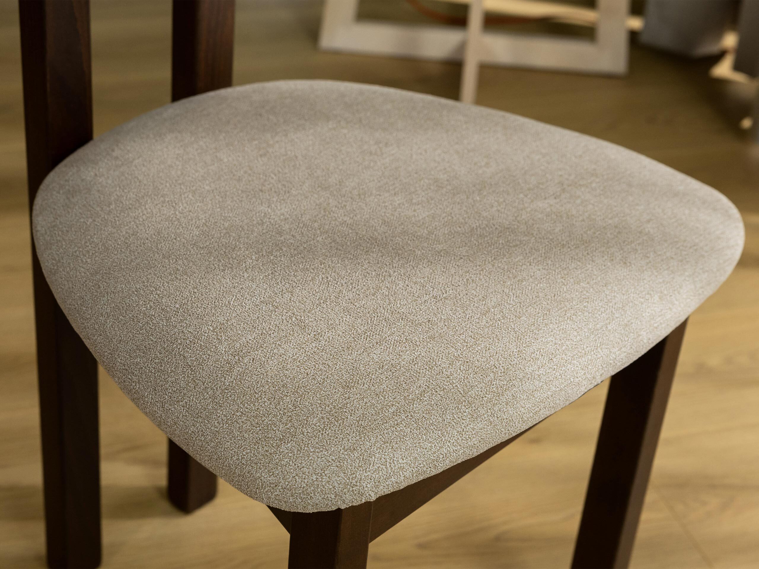 Silla Victorville 382 (Nogal)