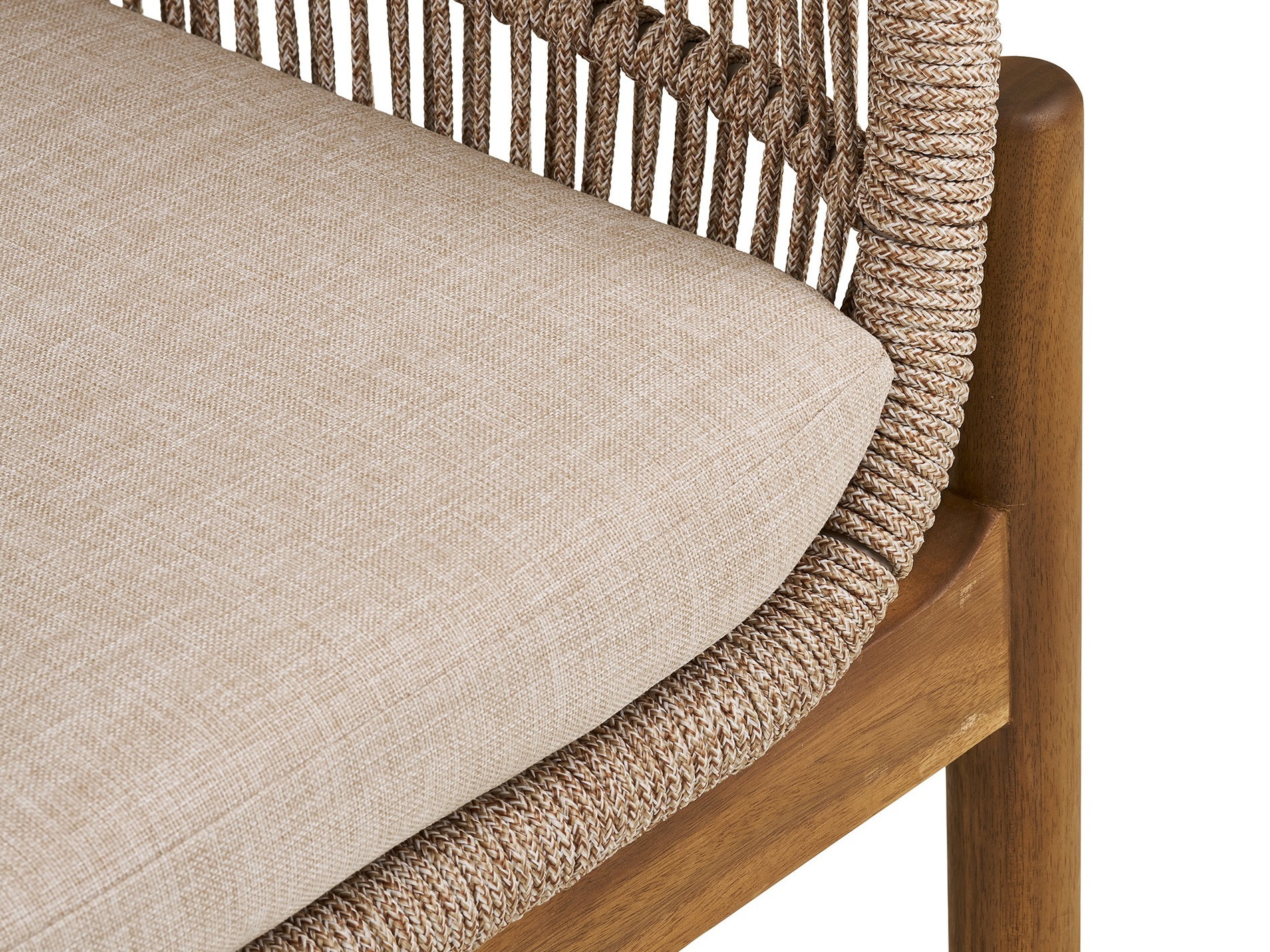 Conjunto de mesa y sillas Tivevai 108