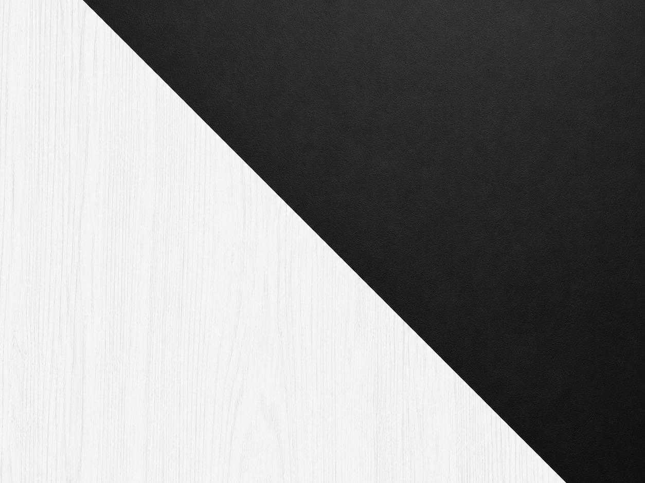 Mesa Victorville 184 (Negro)