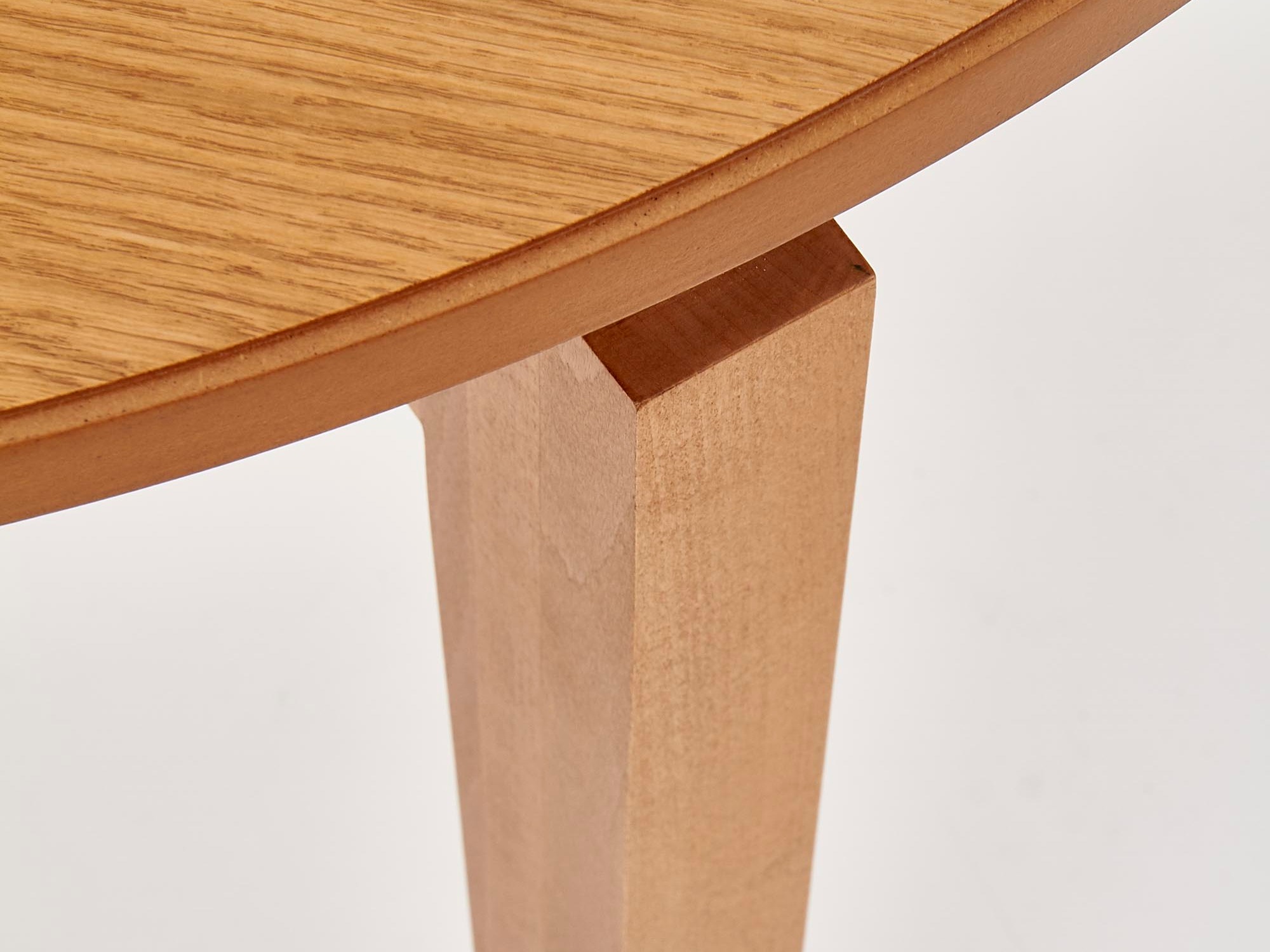 Mesa Houston 785 (Miel de roble)