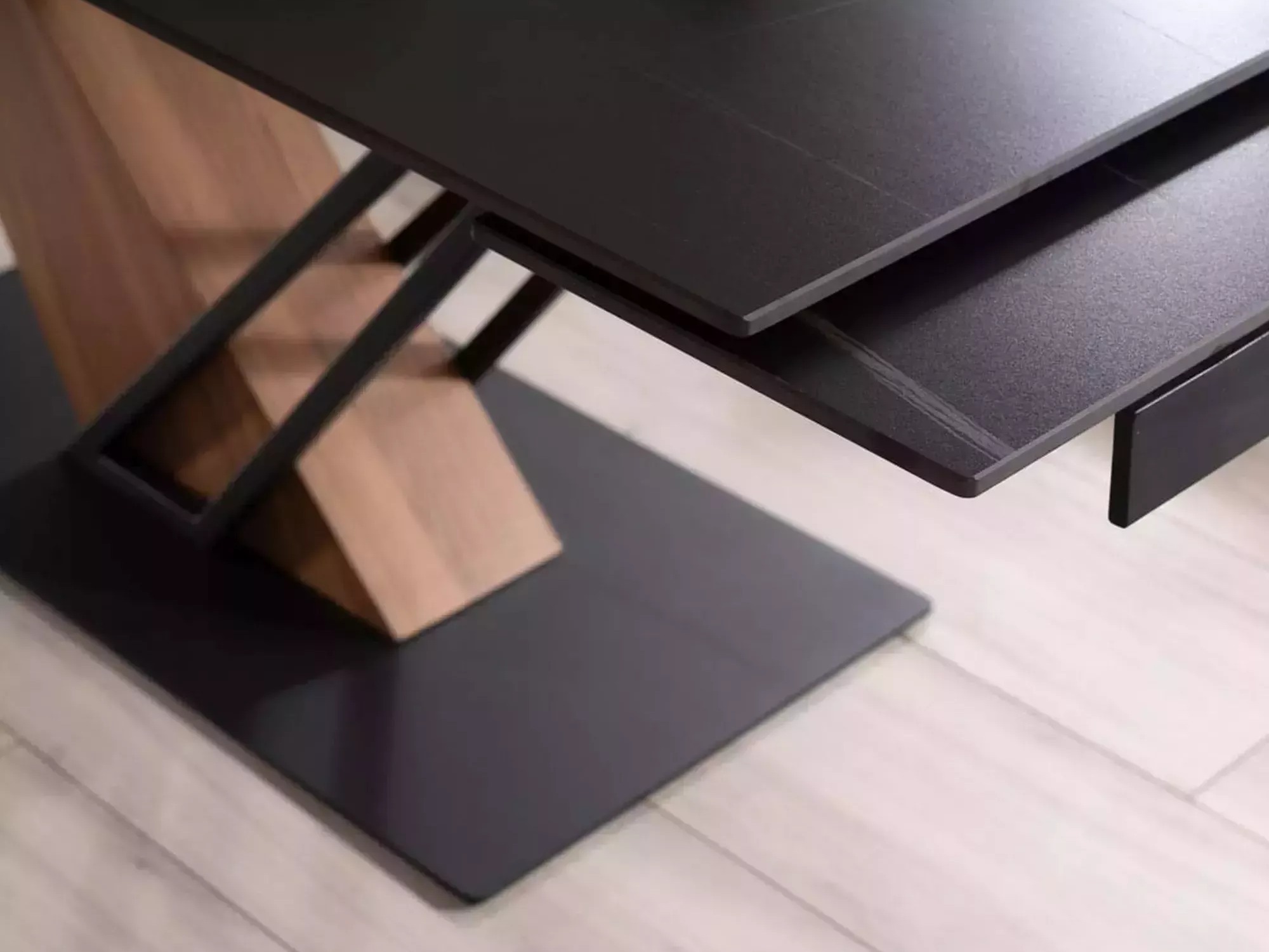 Mesa Detroit 996 (Mármol negro + Roble)